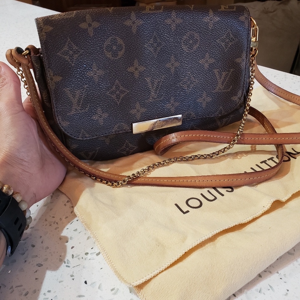 Louis Vuitton favorite PM crossbody bag